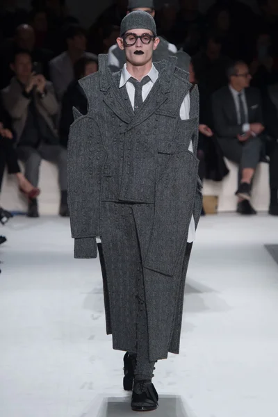 Look 18